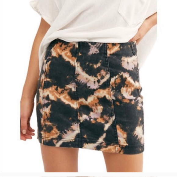 modern femme novelty skirt